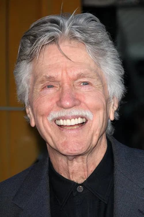 Tom Skerritt as Lloyd Wisdom in Wisdom