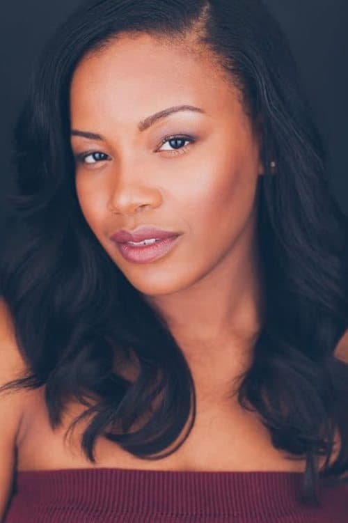 ChantΓ© Adams as Christina Eames in The Photograph