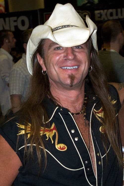Scott McNeil as Toa Tahu / Toa Onua / Graalok the Ash Bear (voice) in Bionicle: Mask of Light