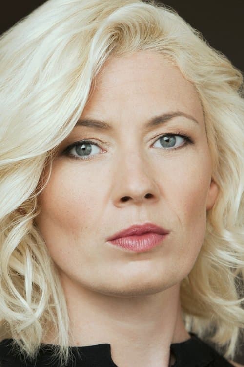 Kate Ashfield as Rhiannon in The Baker
