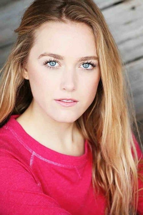 Madison Lawlor as Hassie Clarkman in Casa Grande