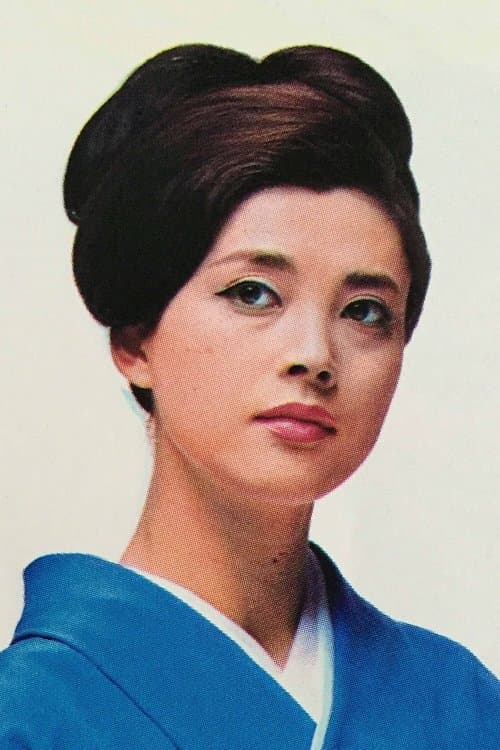 Mariko Okada as Akiko in An Autumn Afternoon