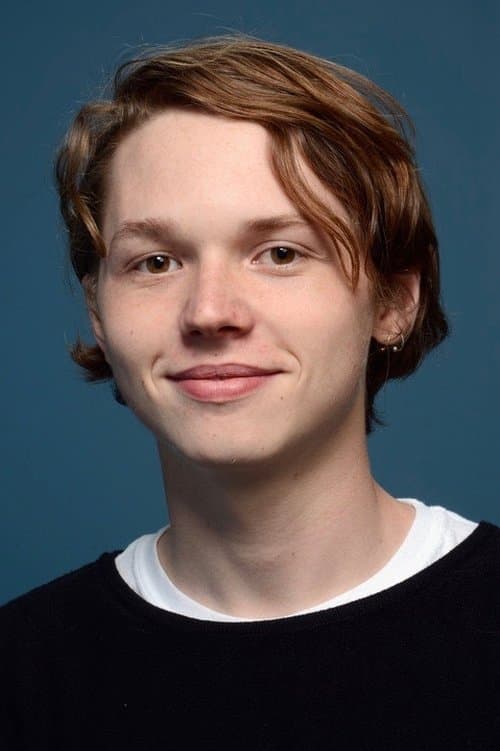 Jack Kilmer as Jesse Ross in Hala