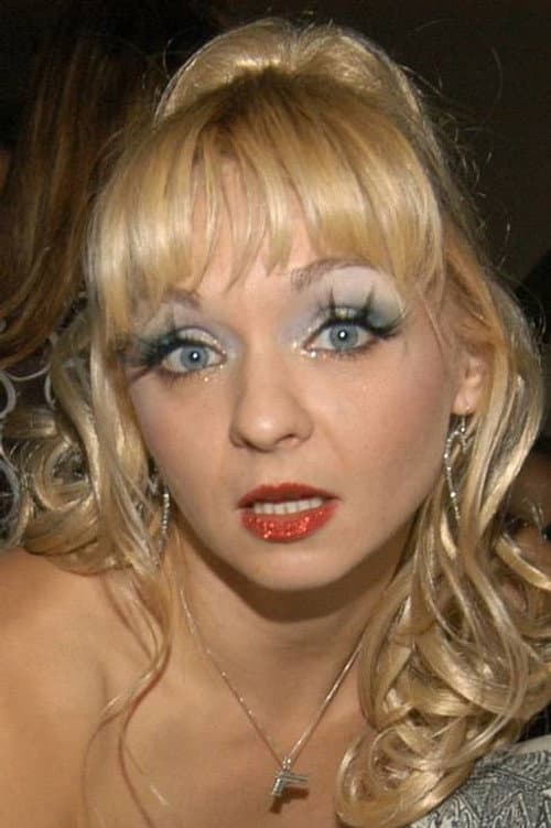 Julie Atlas Muz as Julie Atlas Muz in On Tour