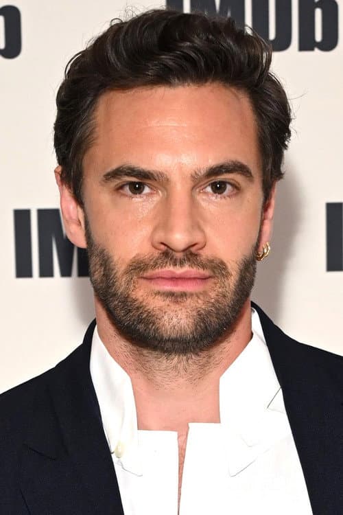 Tom Bateman as Chris Jewell in Thirteen Lives