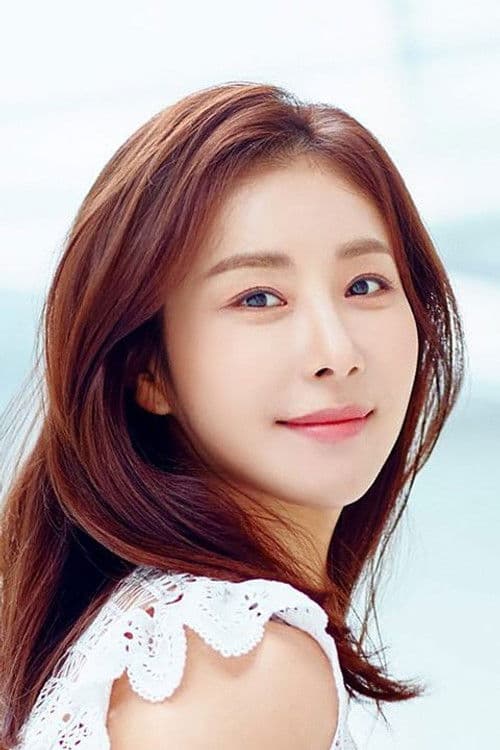 Han Da-gam as Hong-ri in The Divine Weapon