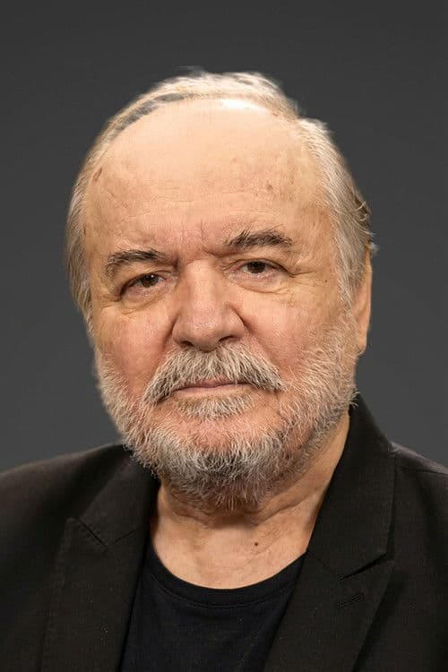 Çetin Tekindor as Yaşlı Süleyman in Ayla: The Daughter of War