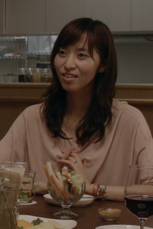 Hazuki Kikuchi as Sakurako in Happy Hour