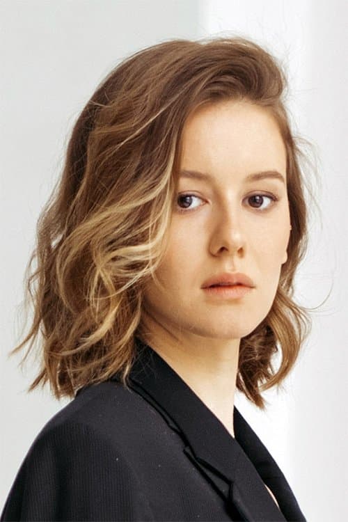 Irina Starshenbaum as Anya Yartseva in T-34
