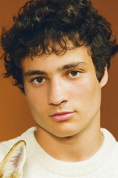 Quentin Dolmaire as Pierre Restany in Niki