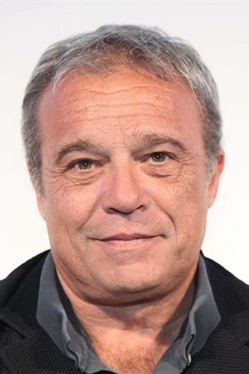 Claudio Amendola as Angelo Mandolesi in The Escort