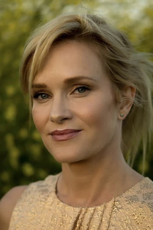 Nicholle Tom as Ryce in Beethoven