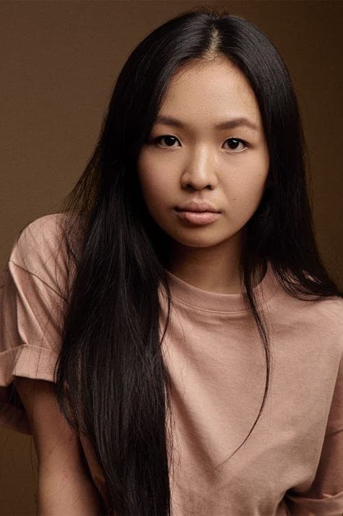 Andrea Guo as Amelia in Love Me Love Me