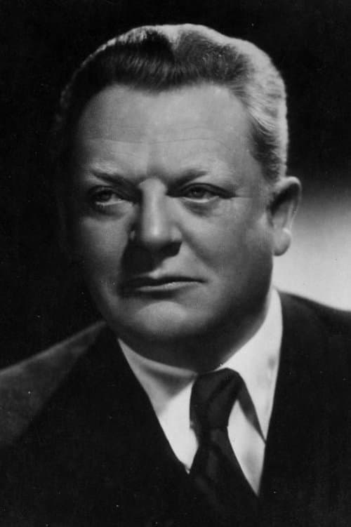 Otto Wernicke as Inspector Karl Lohmann in M