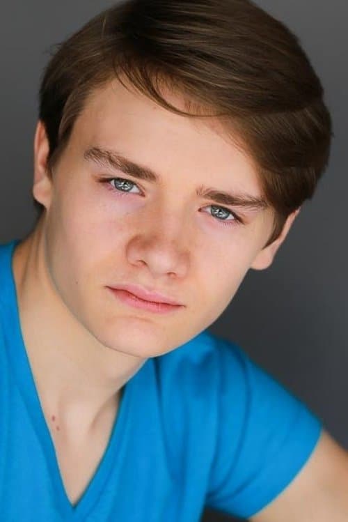 Dakota Goyo as Max Kenton in Real Steel