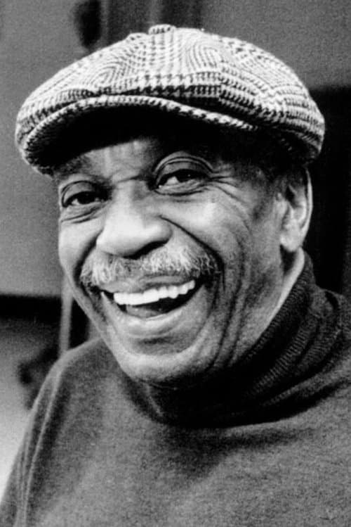 Bill Cobbs as Bill Devaney in The Bodyguard