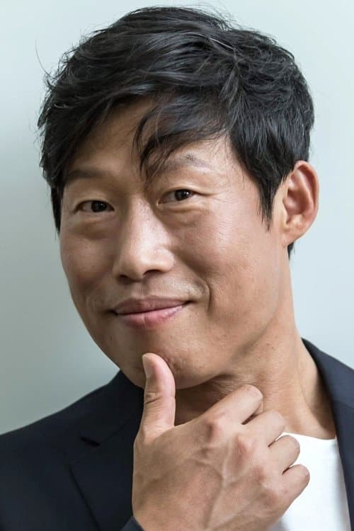 Yoo Hai-jin as Hwang Tae-sul in A Taxi Driver