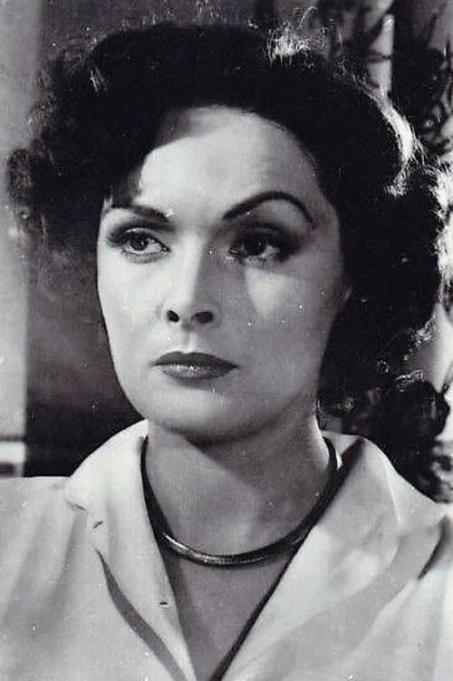 Tamara Lees as Antinea in Toto the Sheik