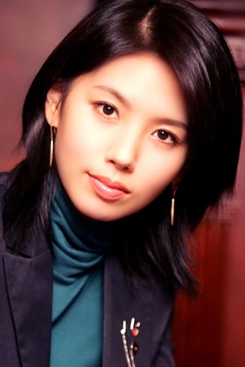 Lee Eun-ju as Kim Young-shin in Tae Guk Gi: The Brotherhood of War