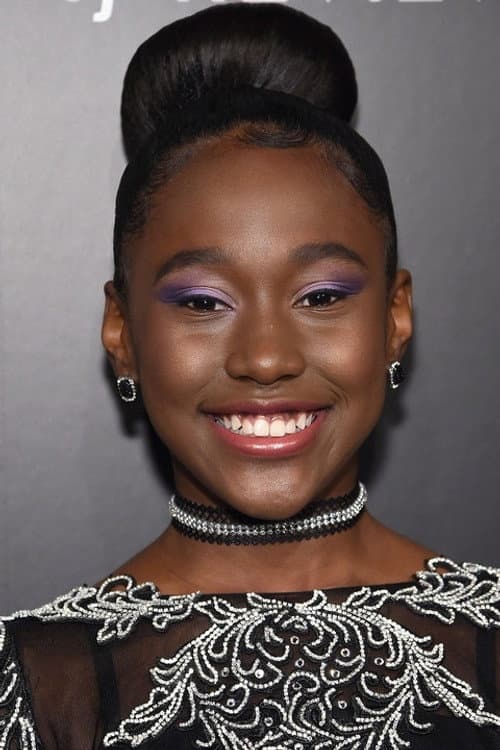 Royalty Hightower as Toni in The Fits