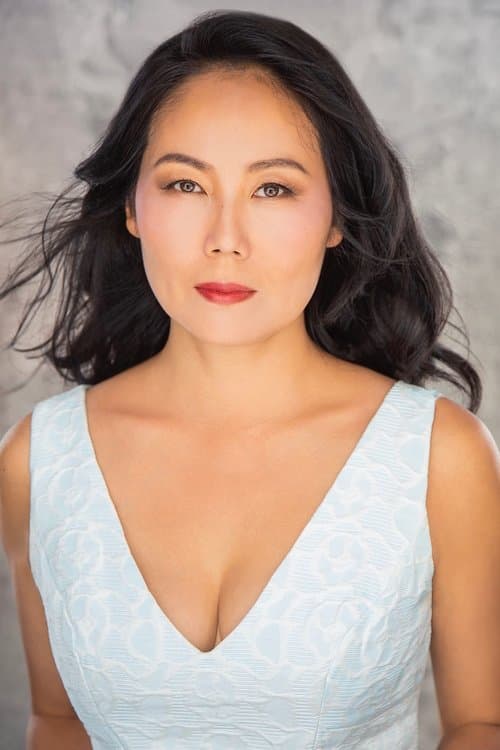 Mardy Ma as Chen in Chang Can Dunk