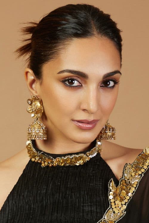 Kiara Advani as Monika Batra in Good Newwz
