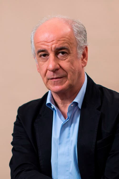 Toni Servillo as Mariano De Santis in La Grazia